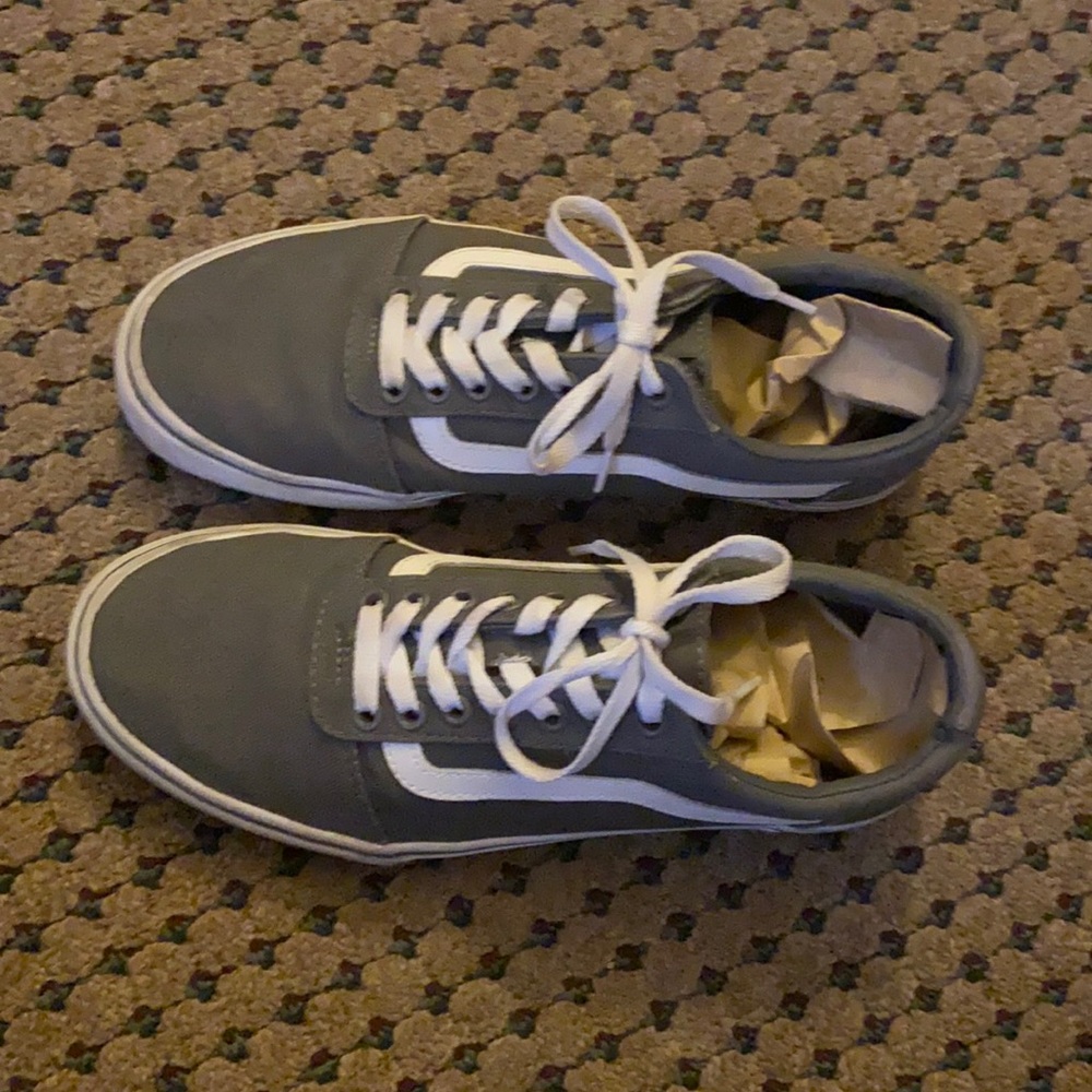 Grey Vans! Solid condition, 8/10.